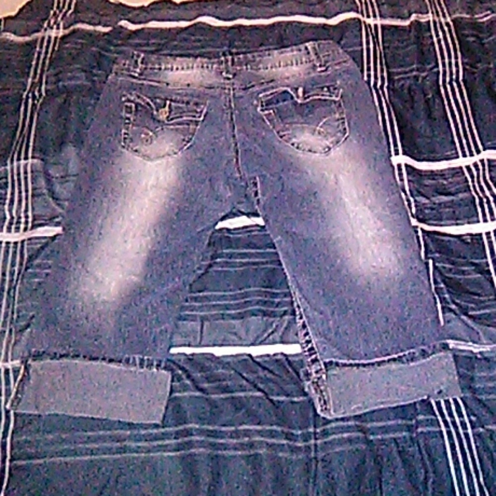 Girl's capris - Picture 2 of 3